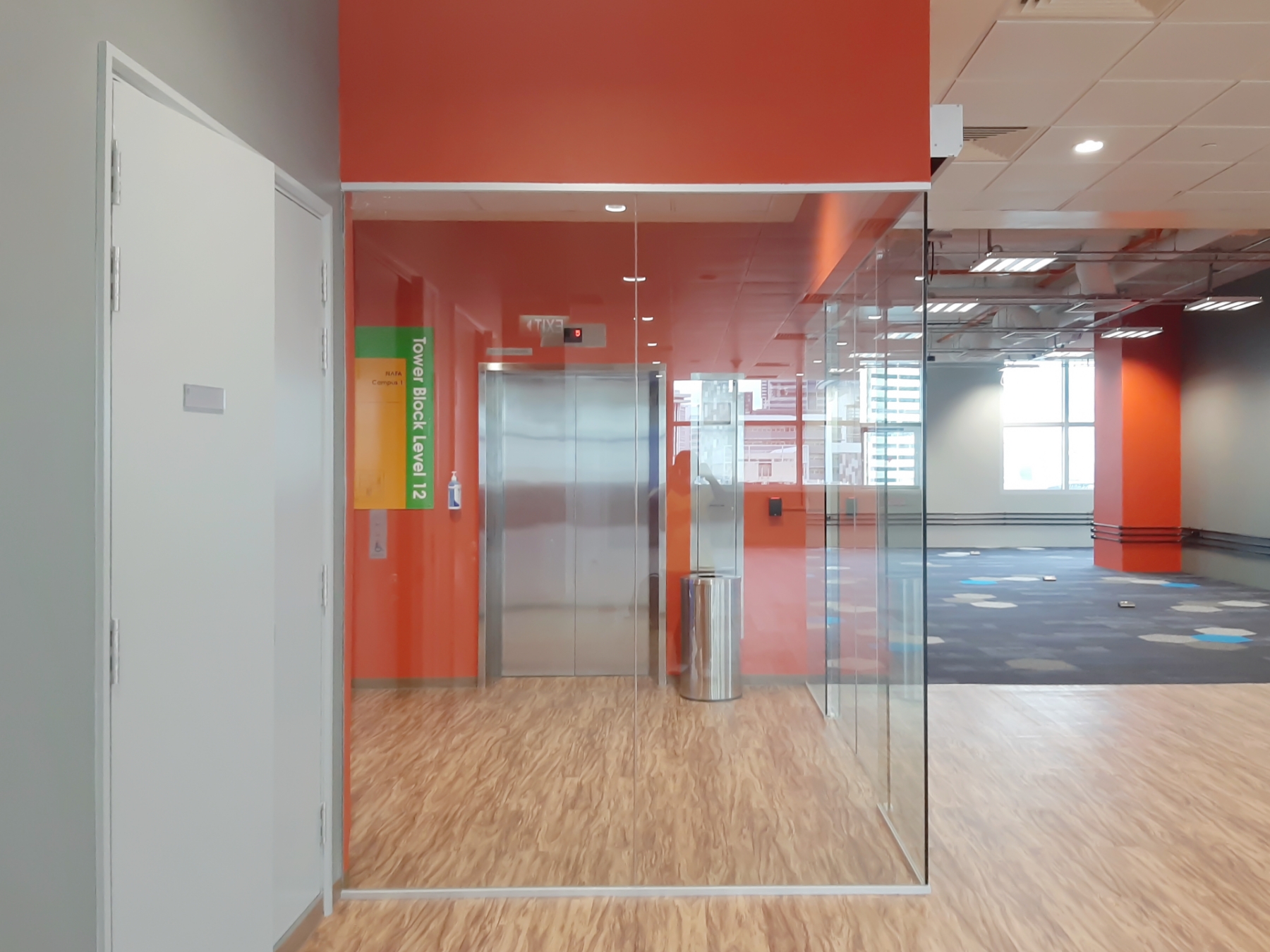 Automatic Sliding Door for Arts School Level Entrance